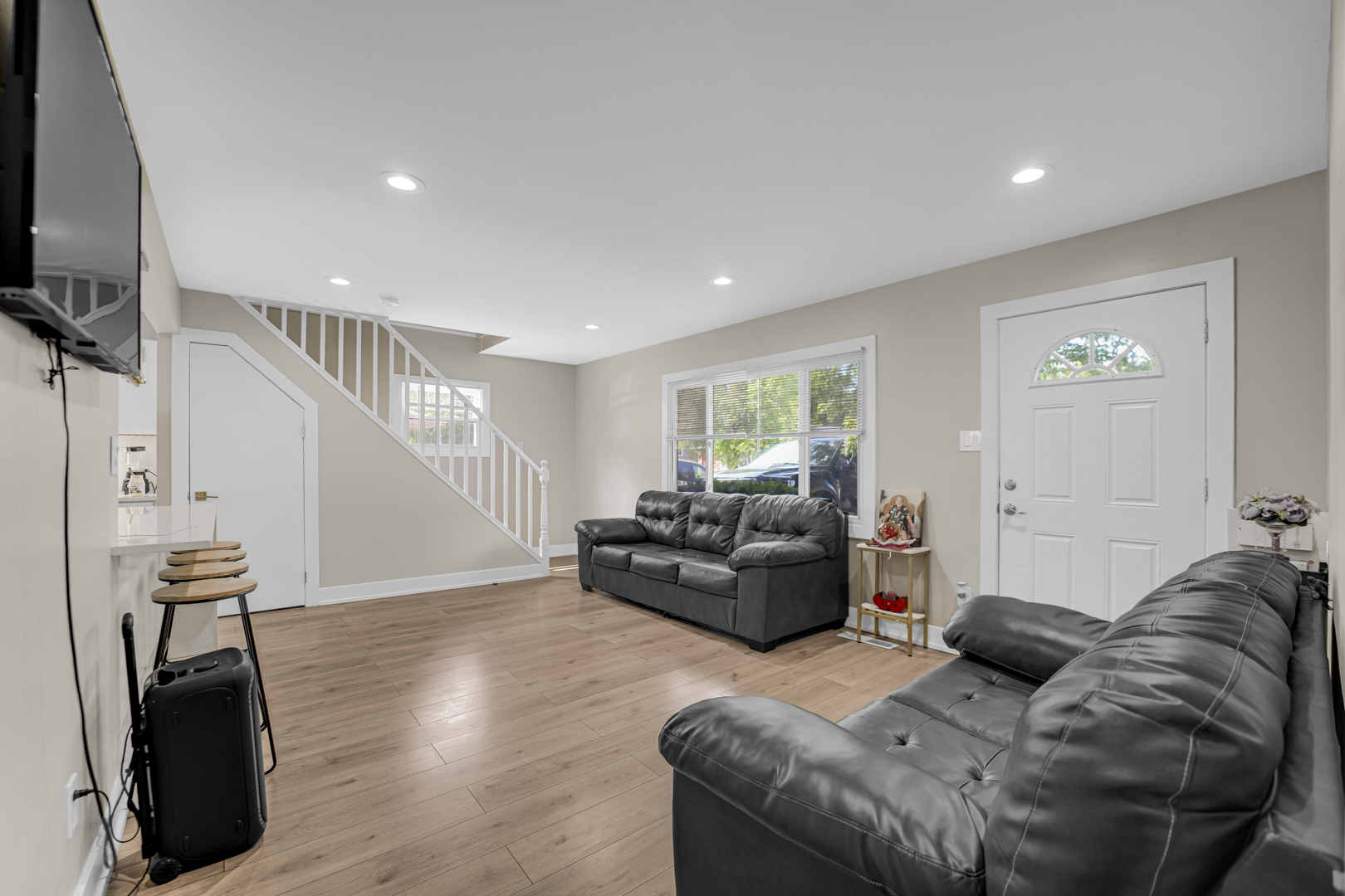 356 Miami Street Property Photo 8