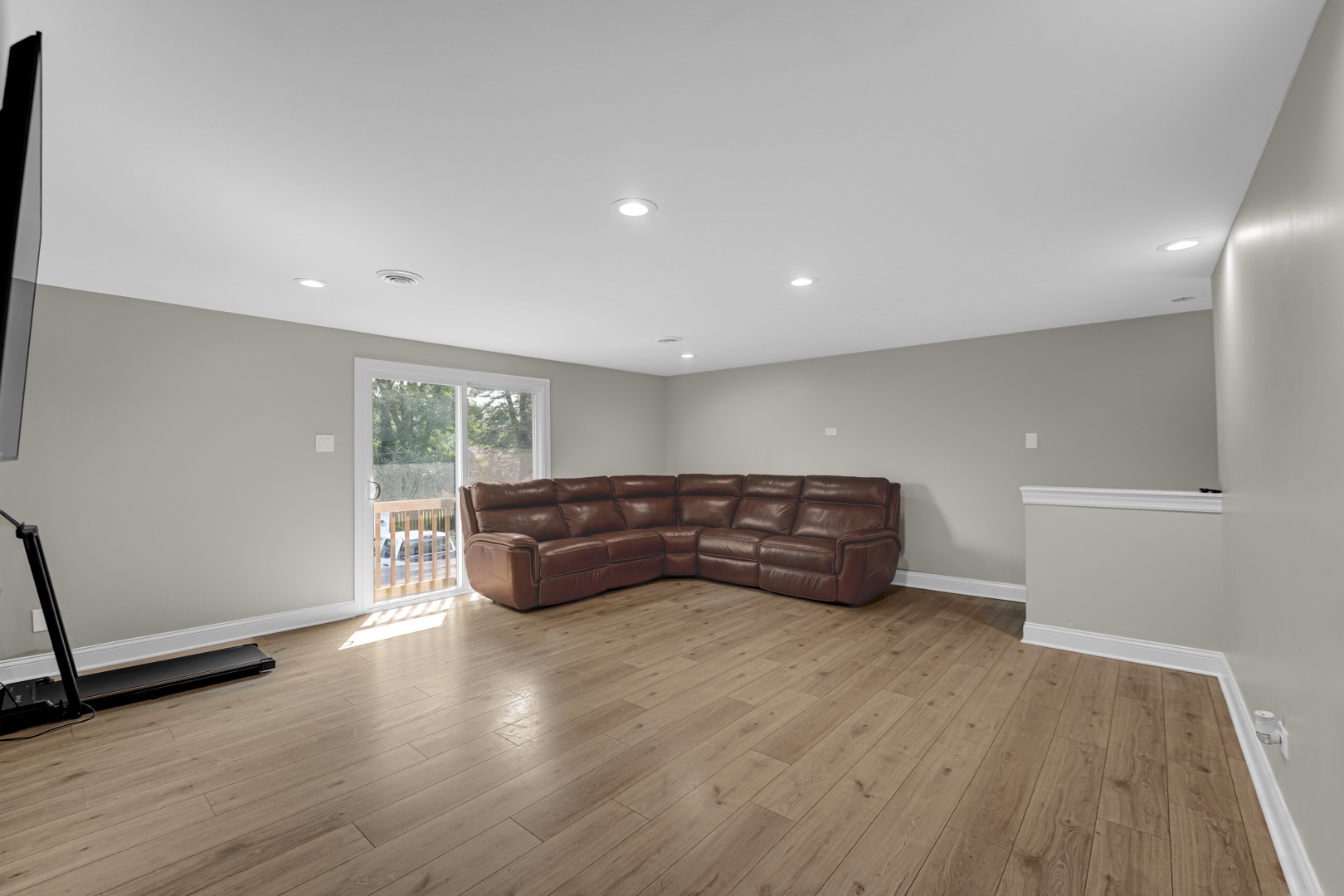 356 Miami Street Property Photo 10