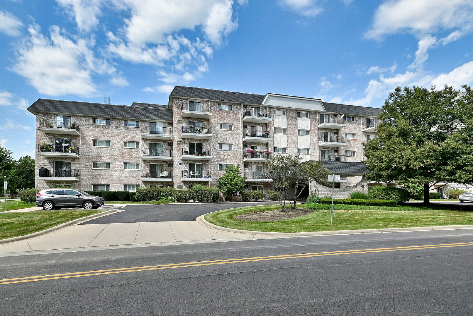 1000 S Lorraine Road 212 Property Photo 4
