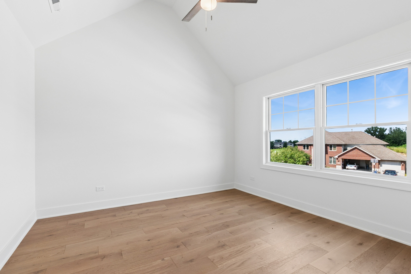 20507 Magnolia Court Property Photo 24