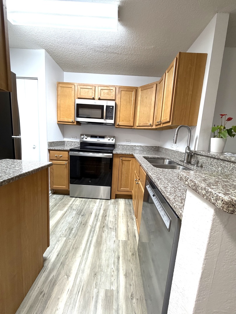 2048 N Rand Road 202 Property Photo 5