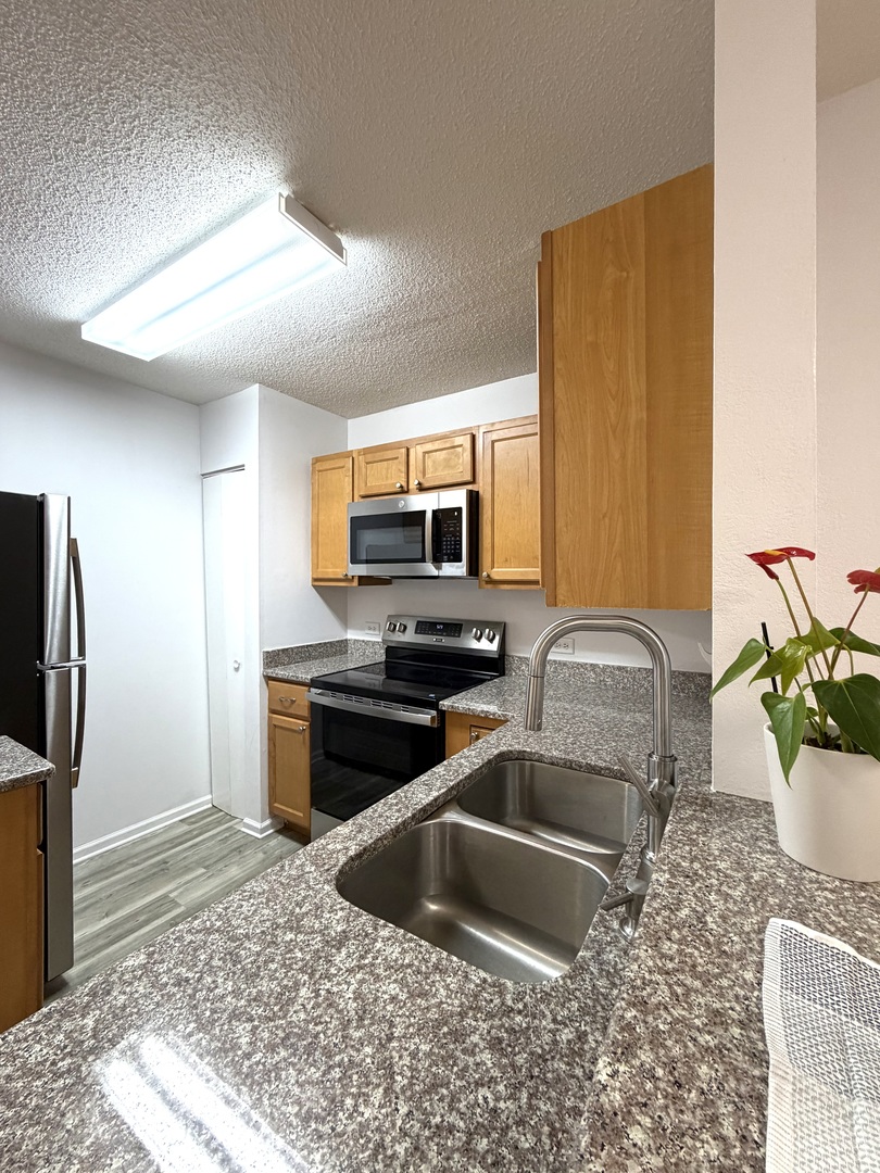 2048 N Rand Road 202 Property Photo 7