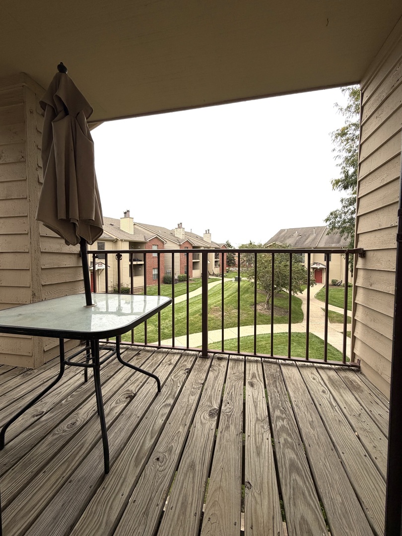 2048 N Rand Road 202 Property Photo 17