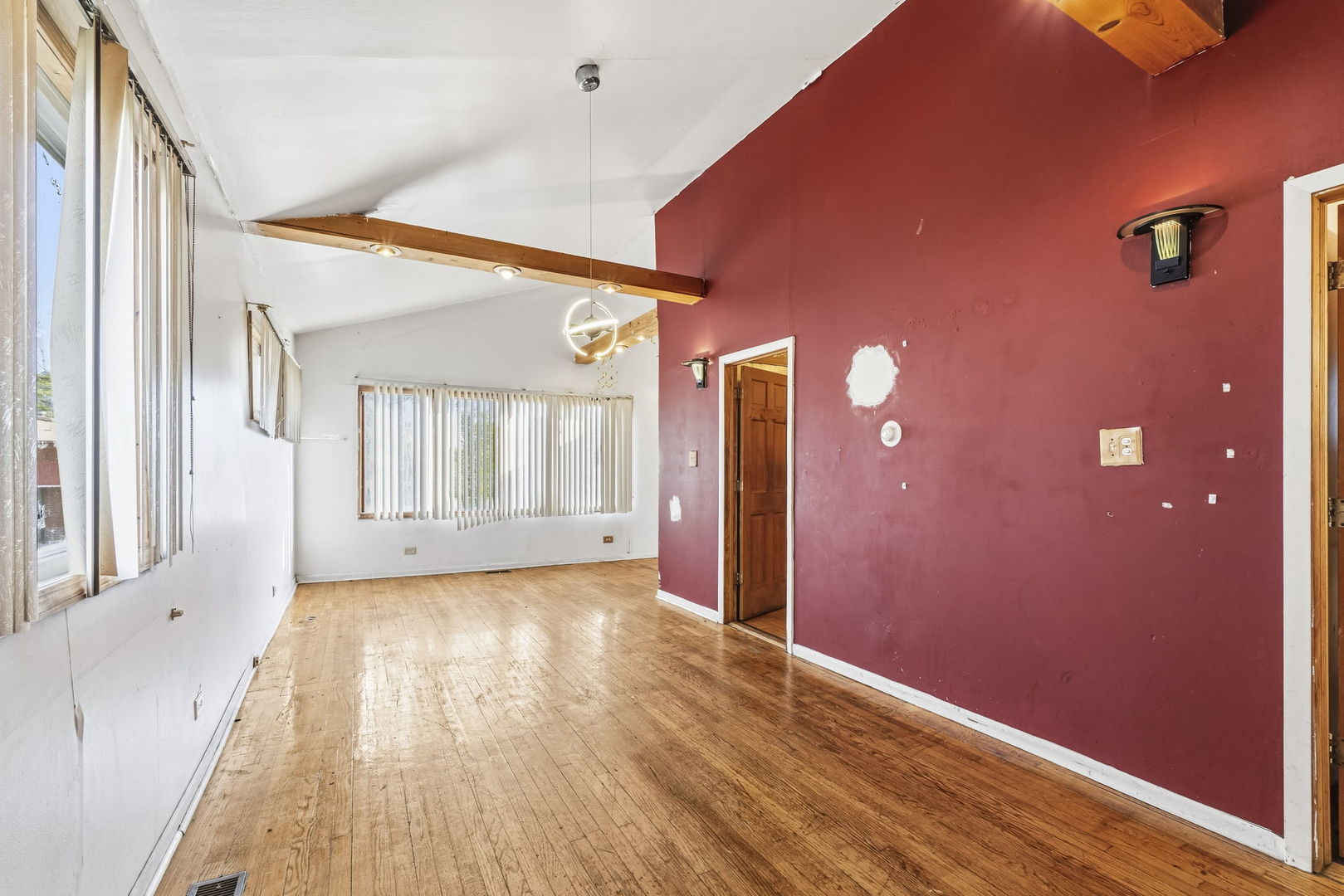 1008 W 115th Street Property Photo 6