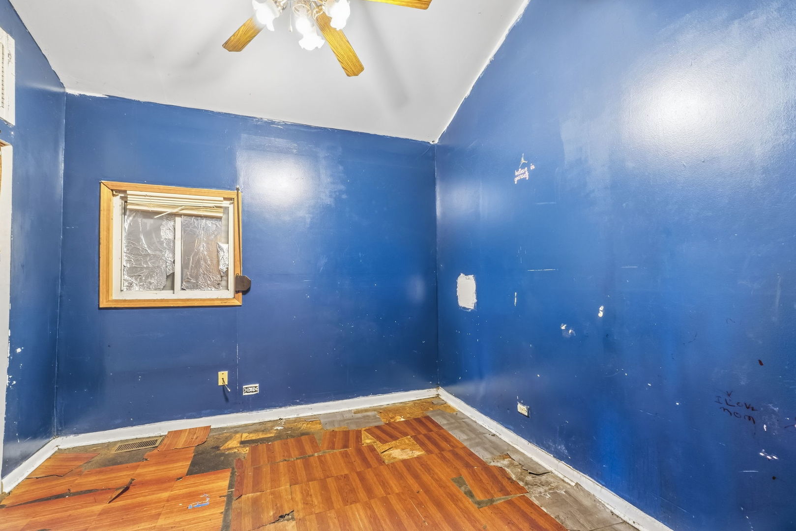 1008 W 115th Street Property Photo 14