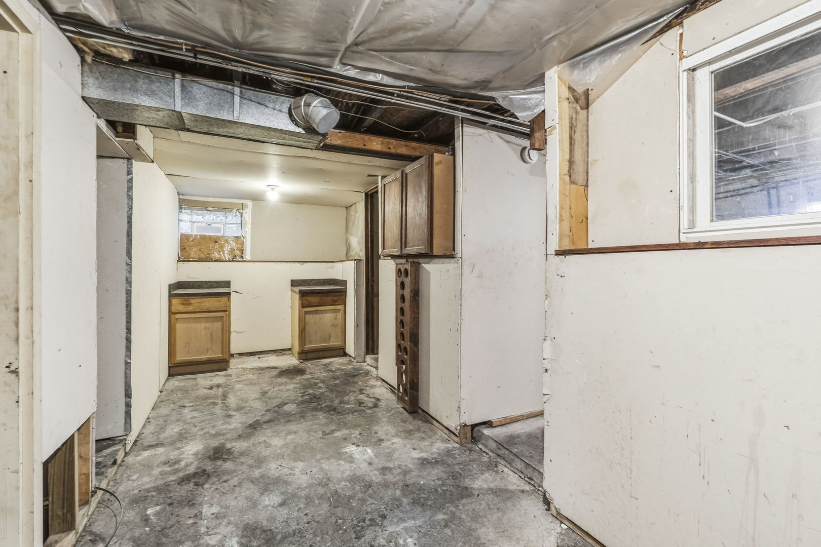 1008 W 115th Street Property Photo 16