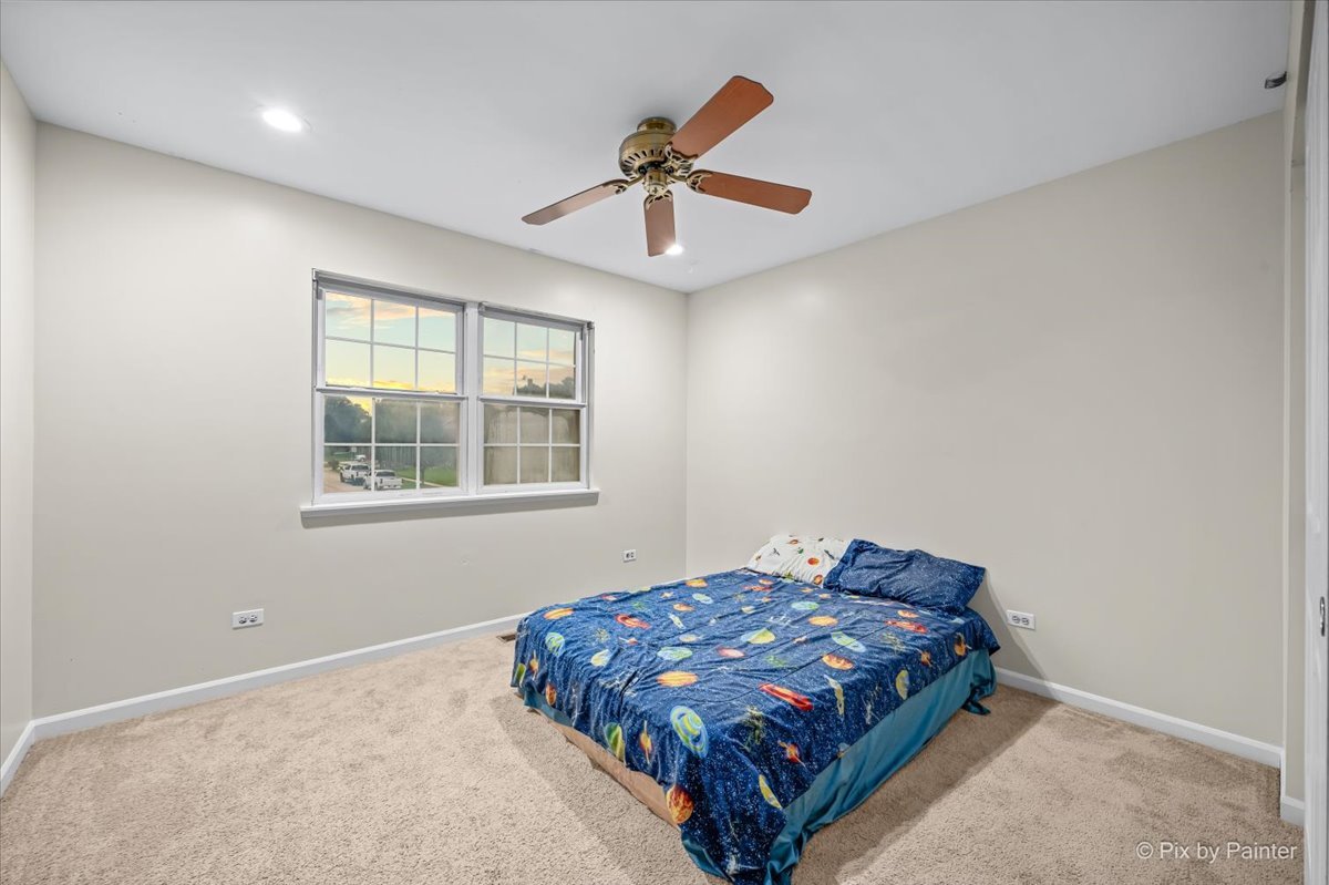 148 S Glenbrook Trail Property Photo 25