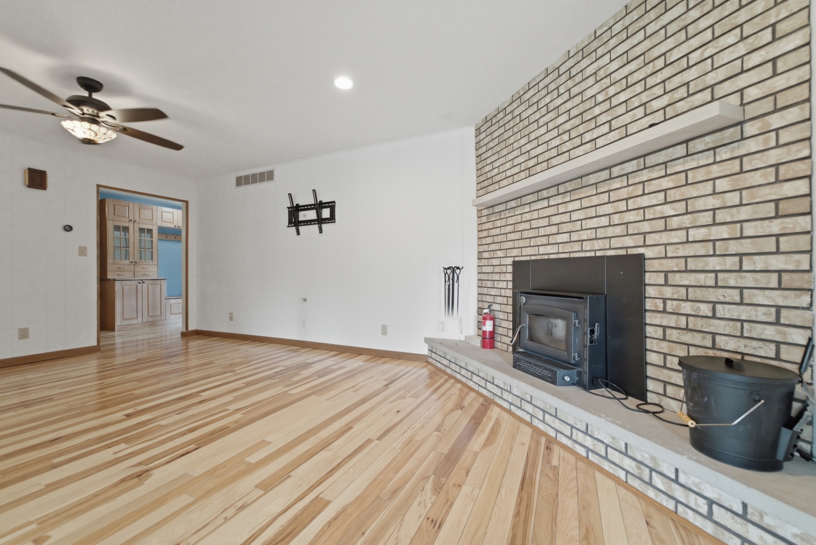 5794 E 107th Place Property Photo 11