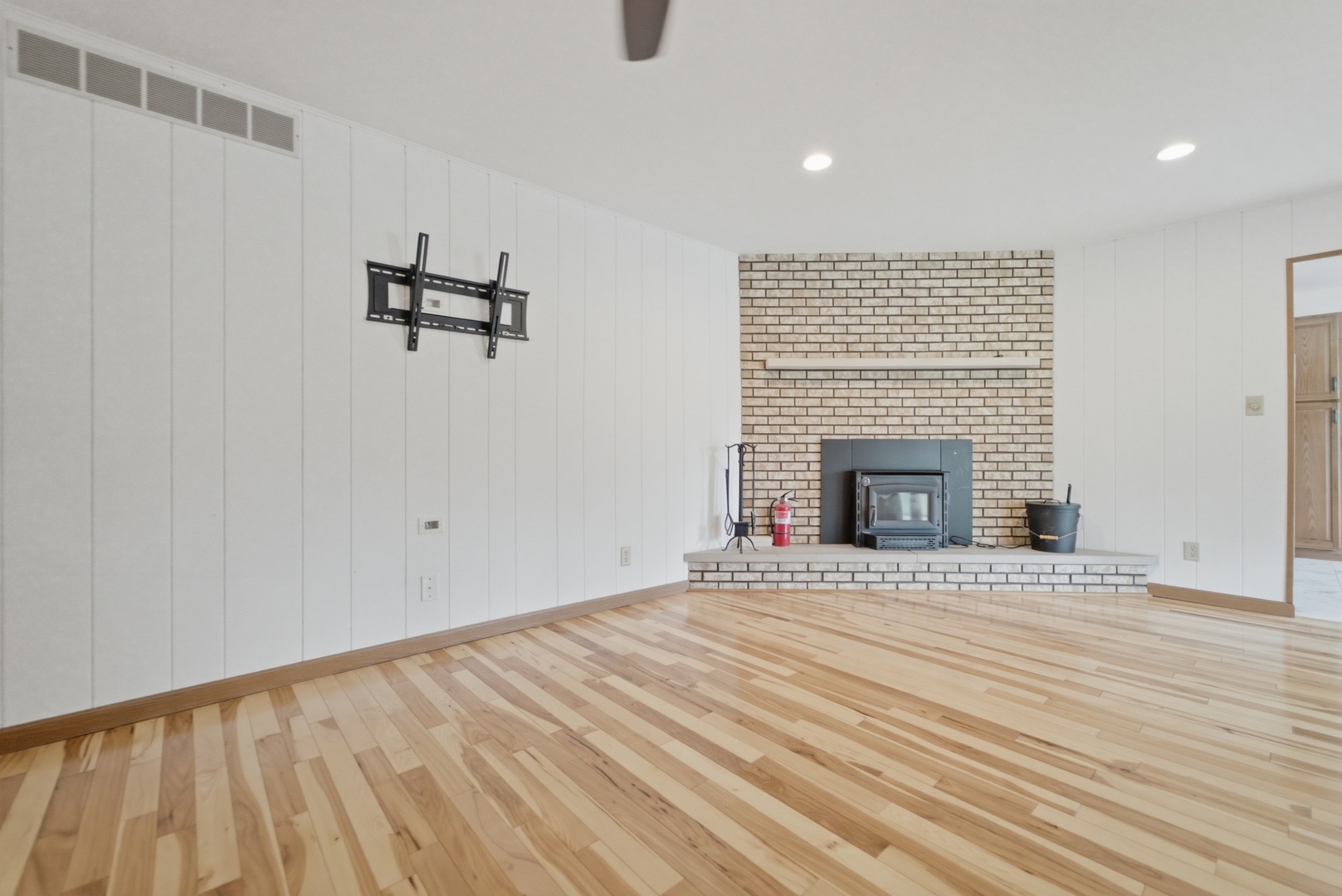 5794 E 107th Place Property Photo 13