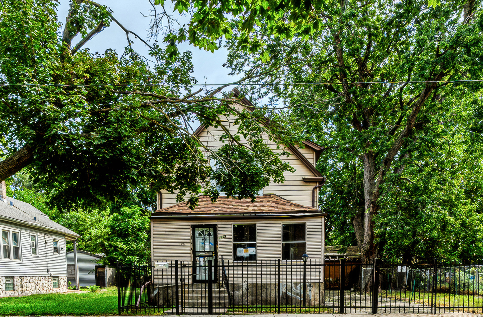 11723 S Stewart Avenue Property Photo 1
