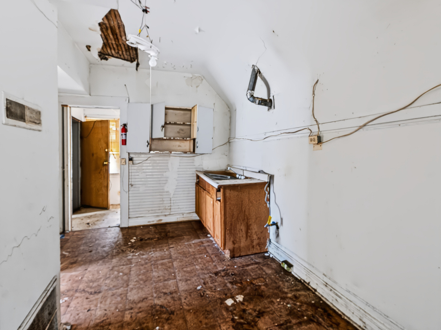 11723 S Stewart Avenue Property Photo 18