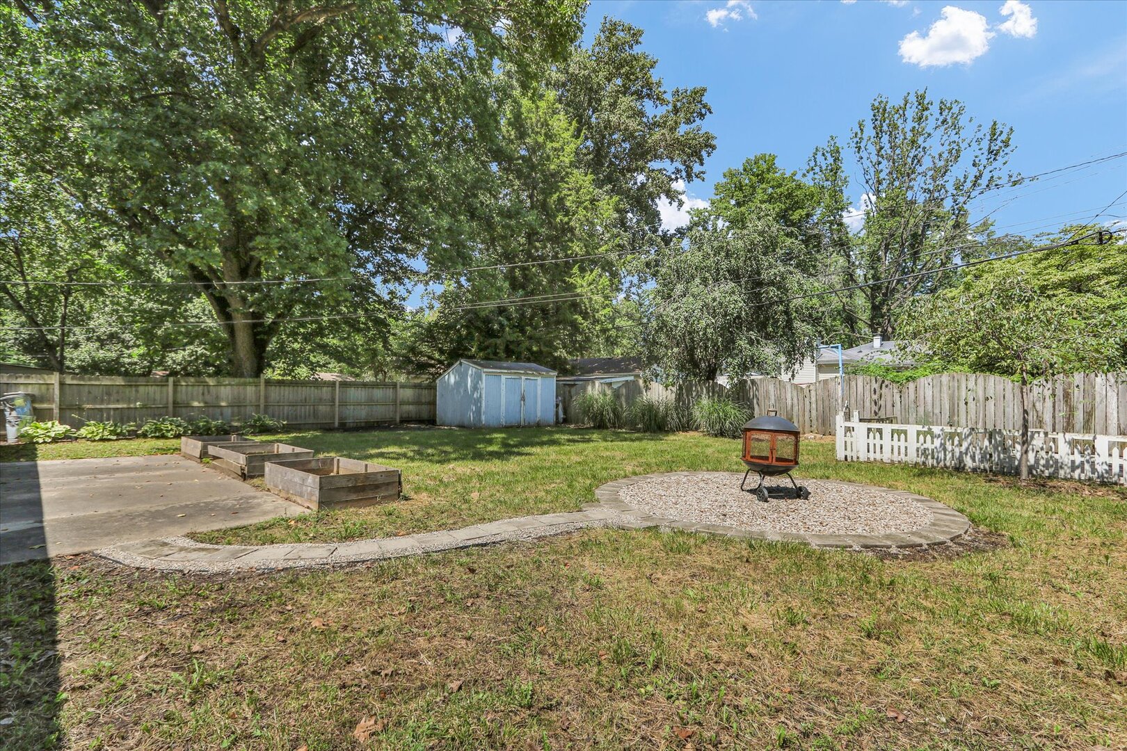 1606 Normandy Drive Property Photo 2