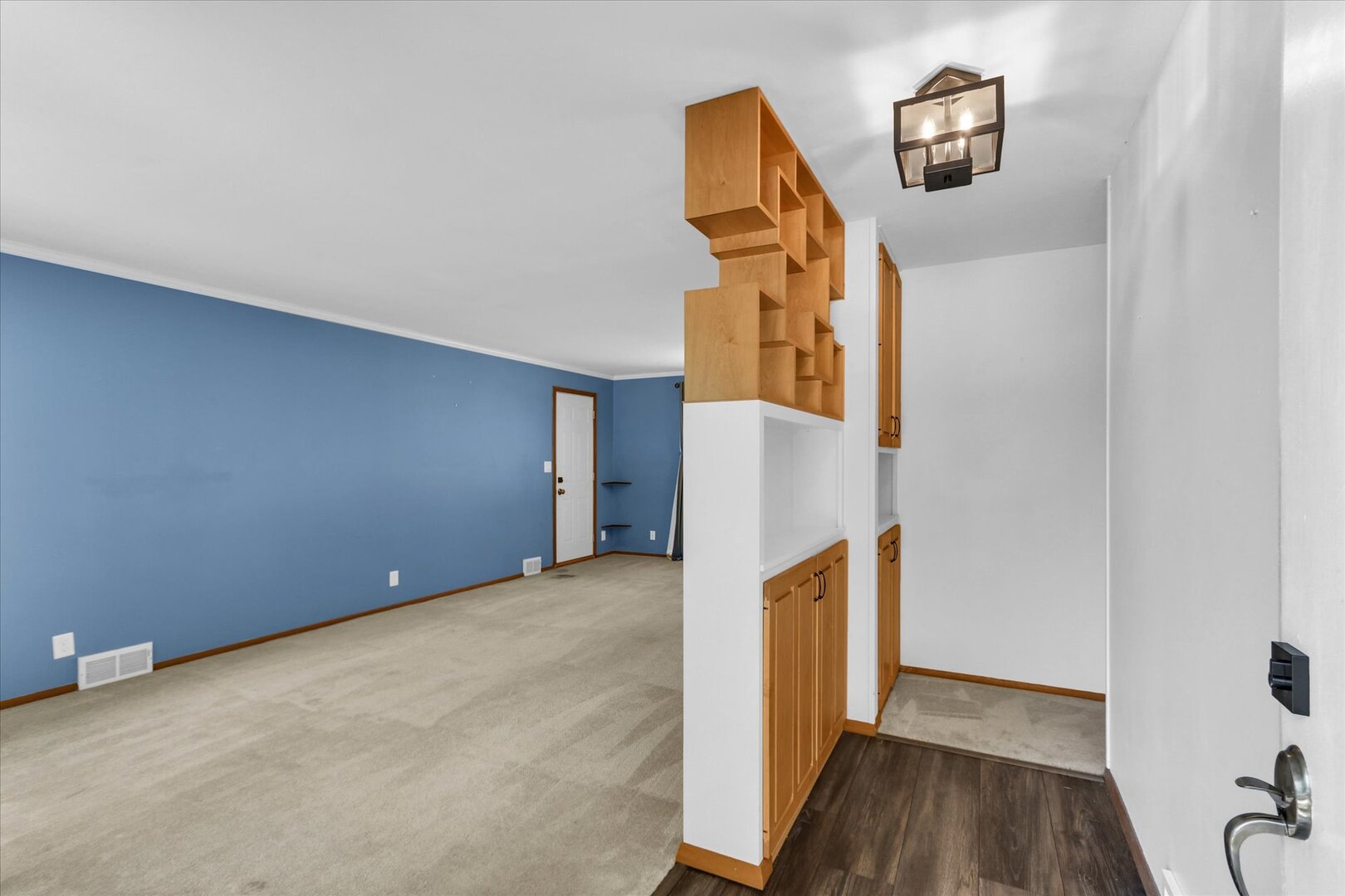 1606 Normandy Drive Property Photo 4