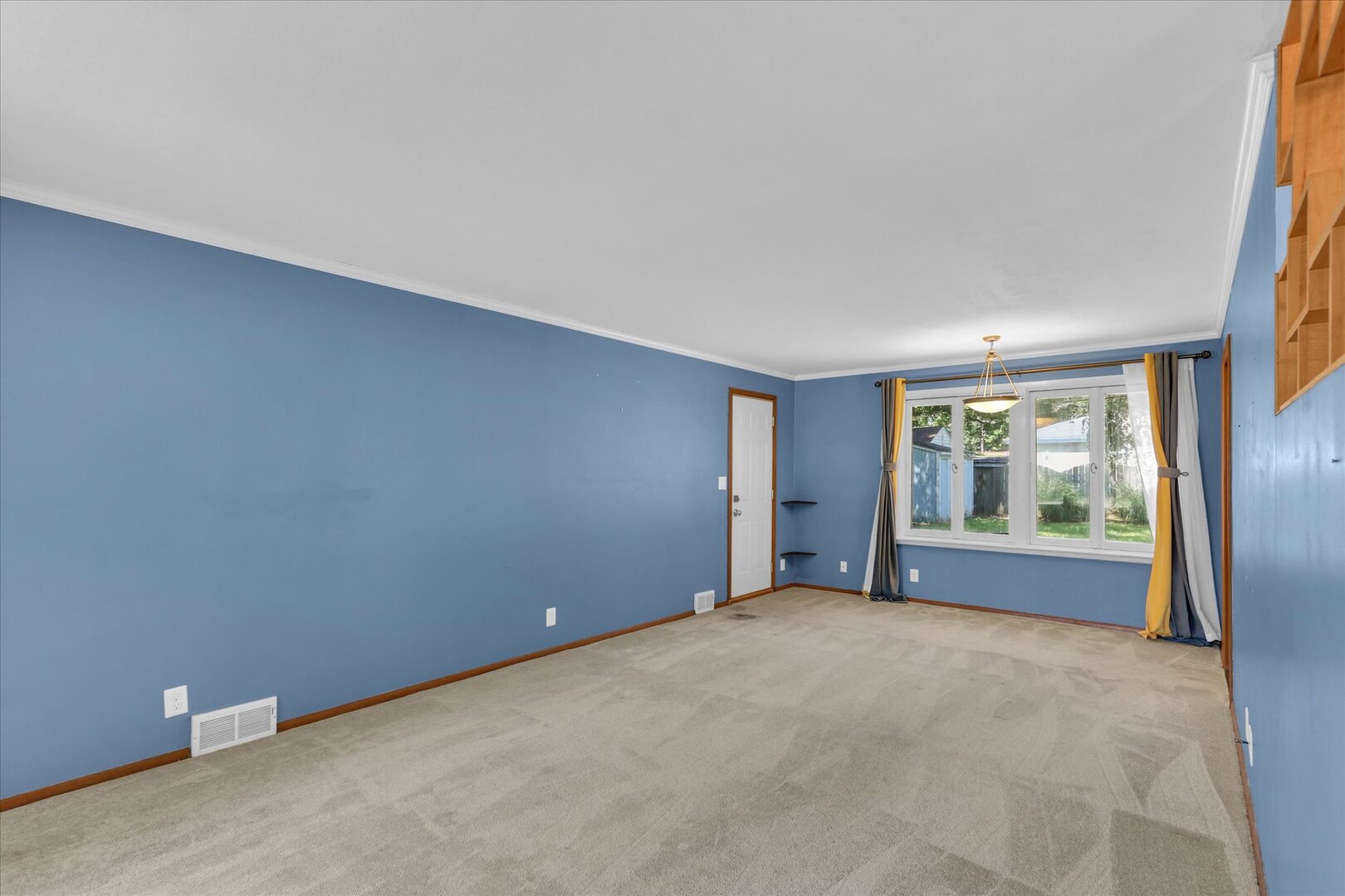 1606 Normandy Drive Property Photo 7