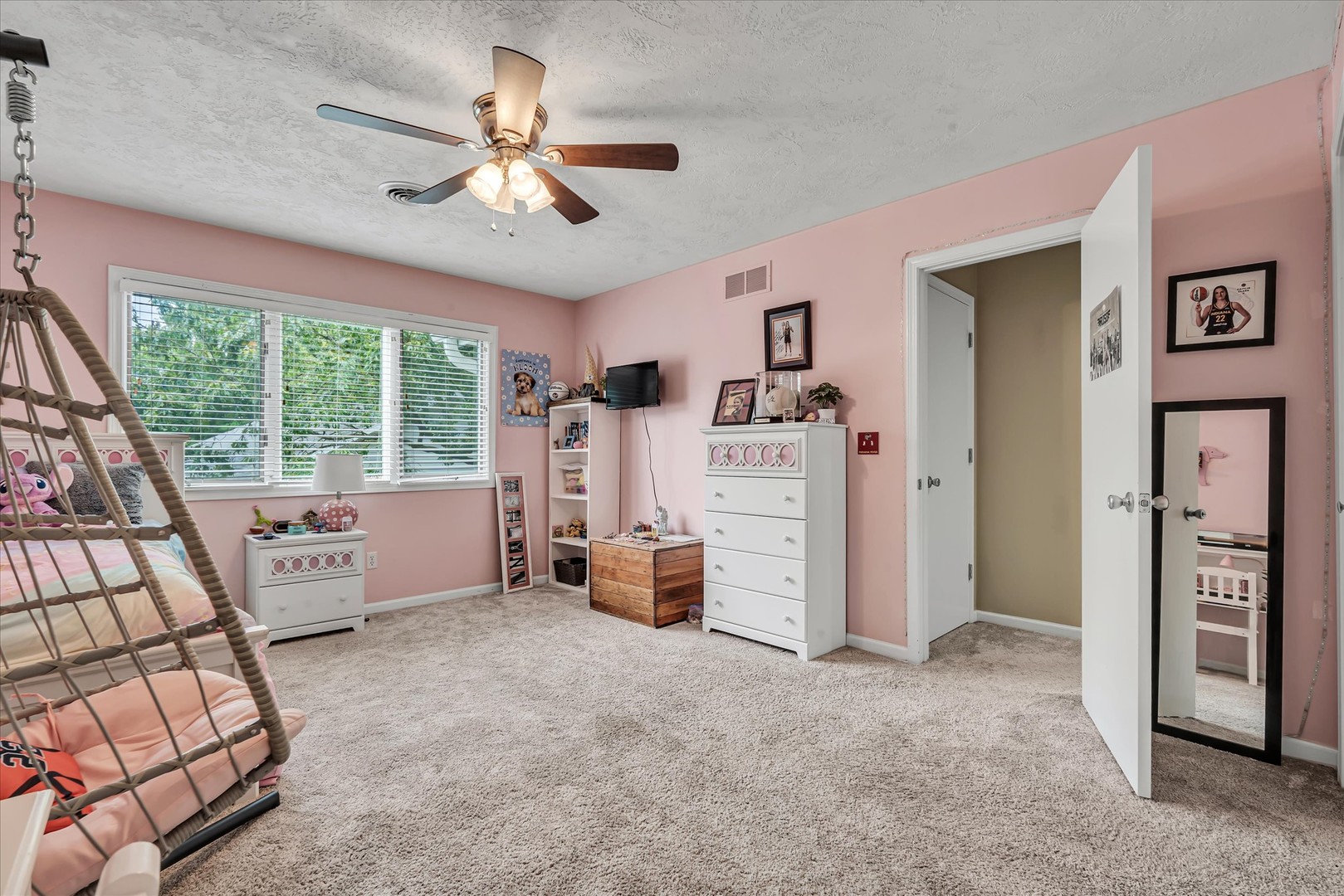 611 E 6th Street Property Photo 43