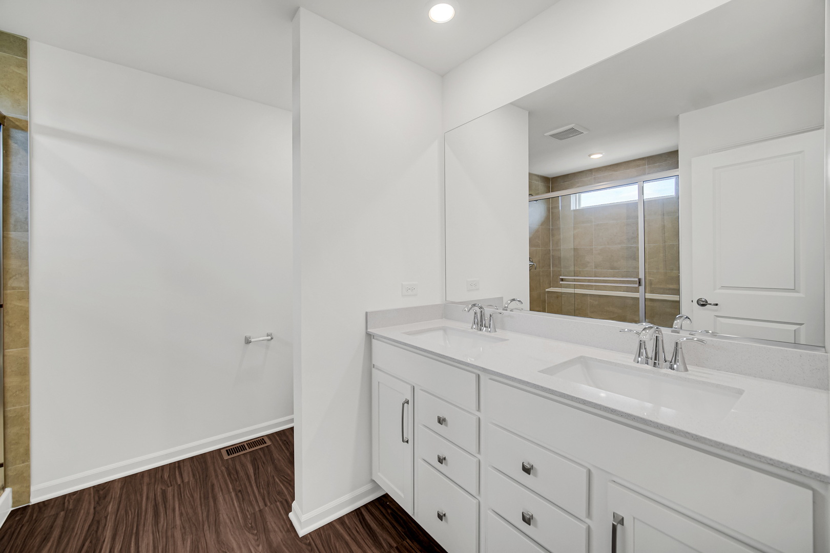 349 Danforth Drive Property Photo 15