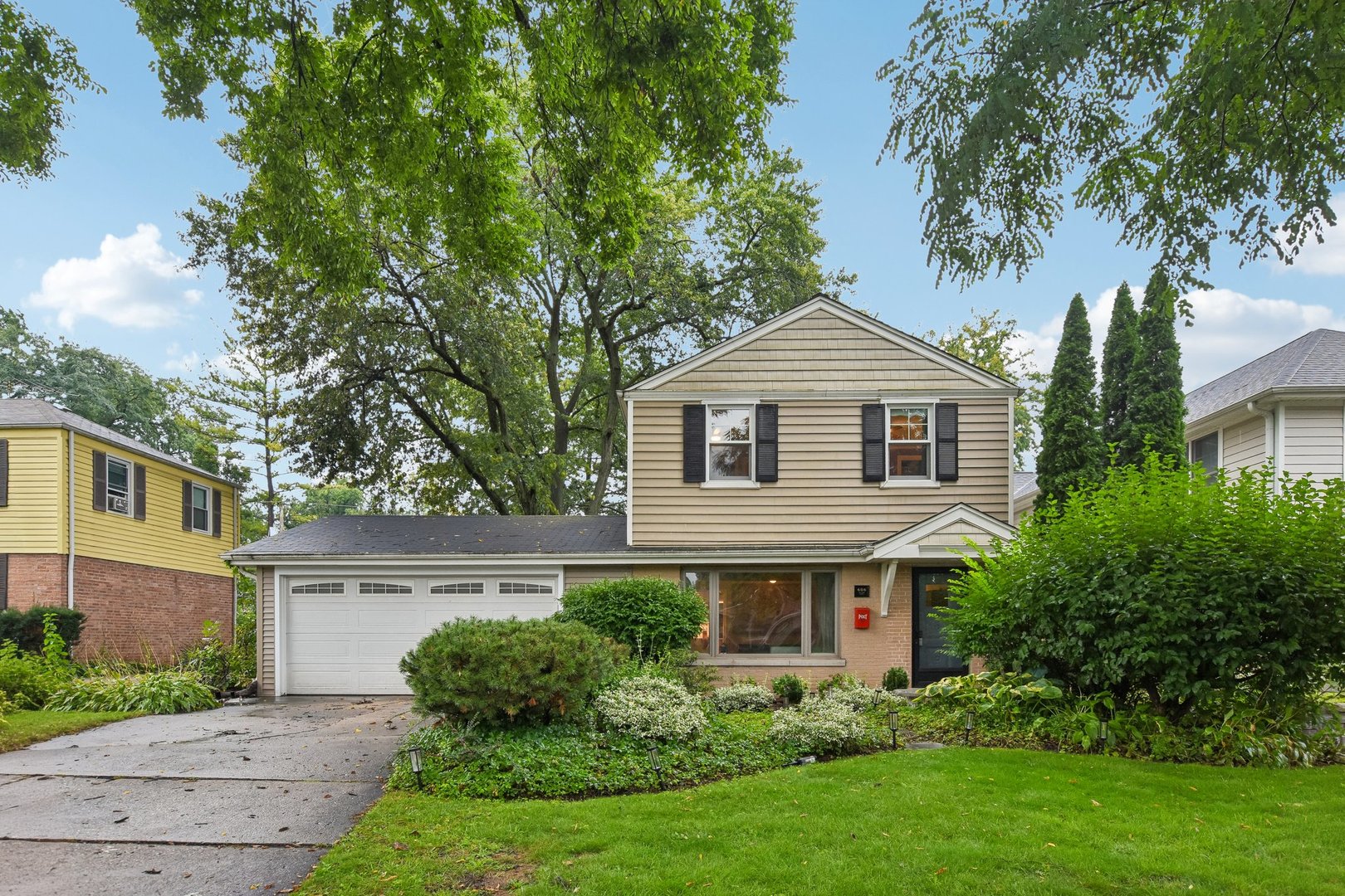 606 S Dryden Place Property Photo 1