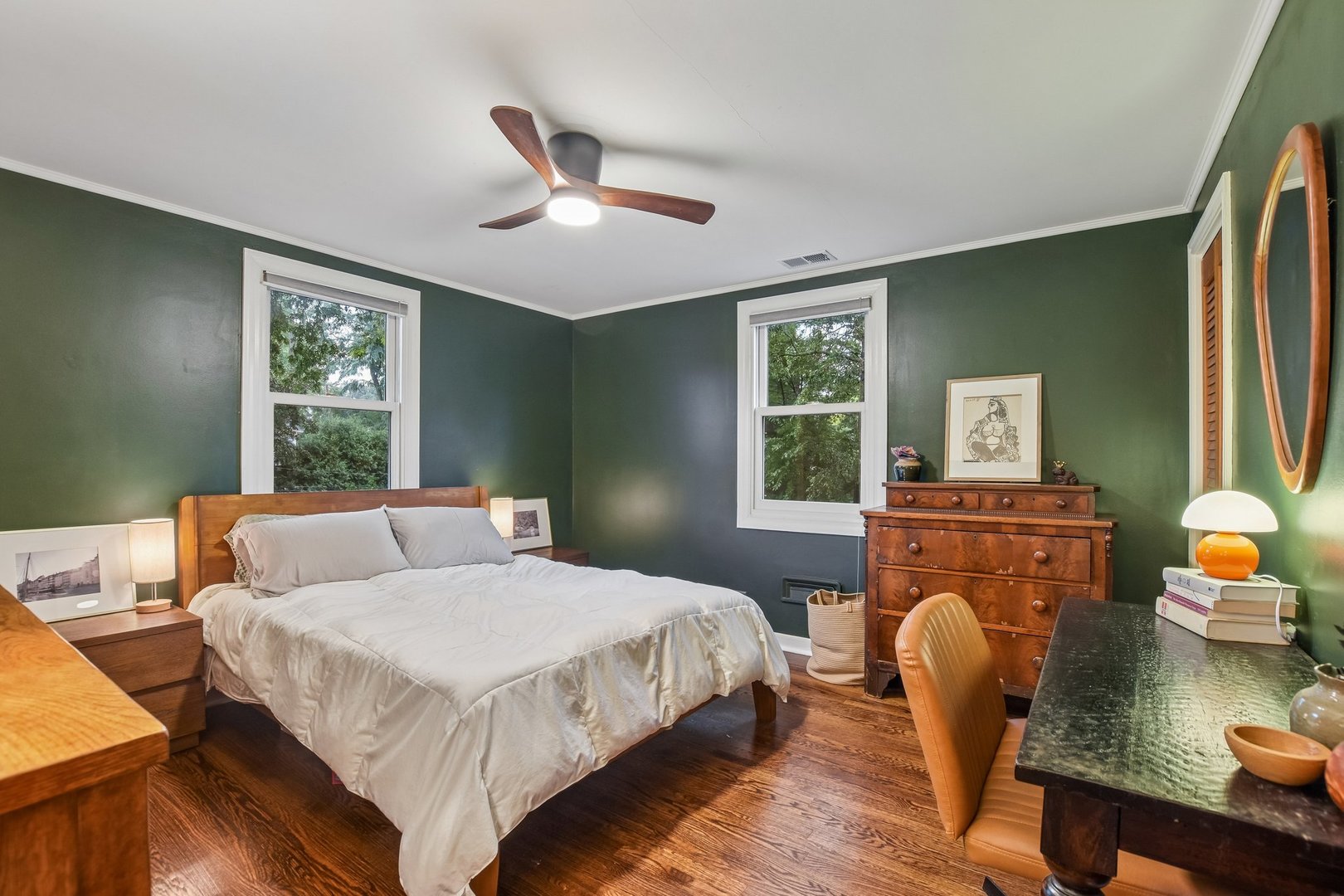 606 S Dryden Place Property Photo 12