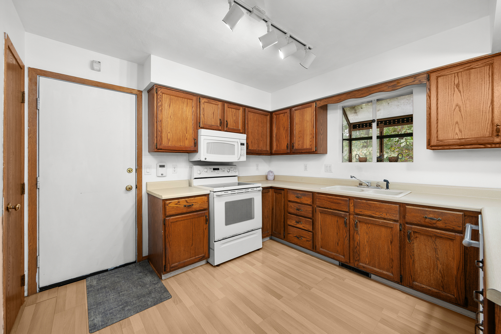 3526 39th Street Property Photo 8