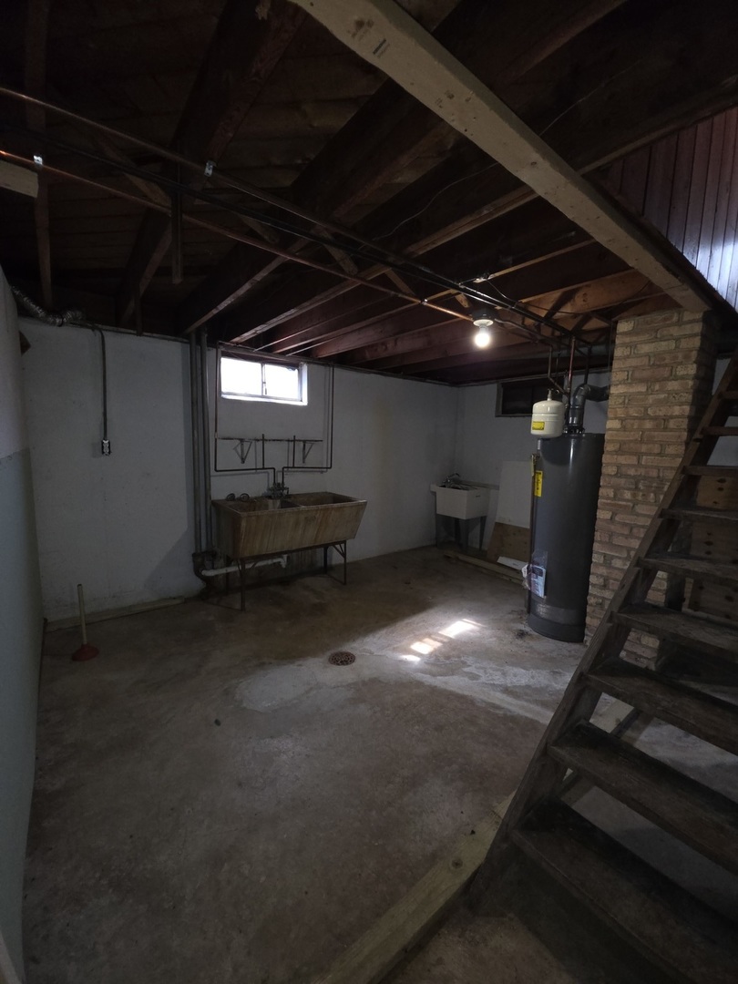 1207 W Main Street Property Photo 13
