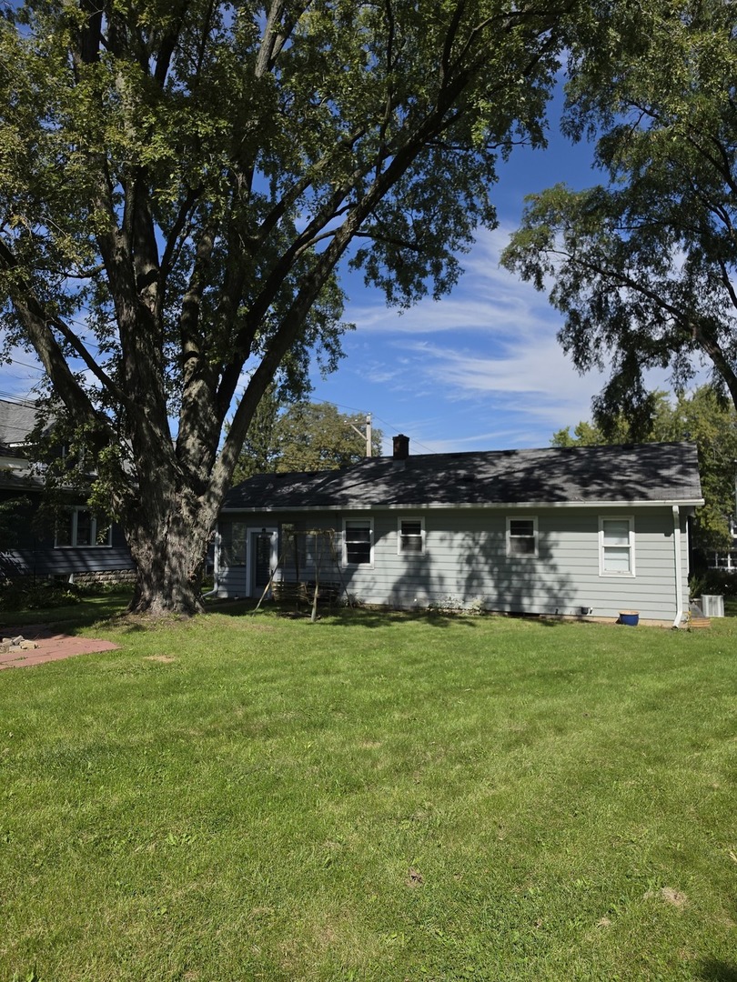 1207 W Main Street Property Photo 15