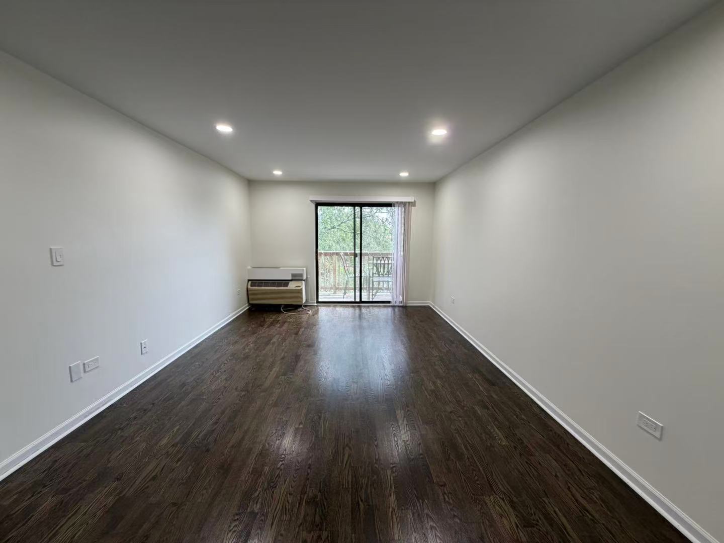 716 Prescott Drive 302 Property Photo 4