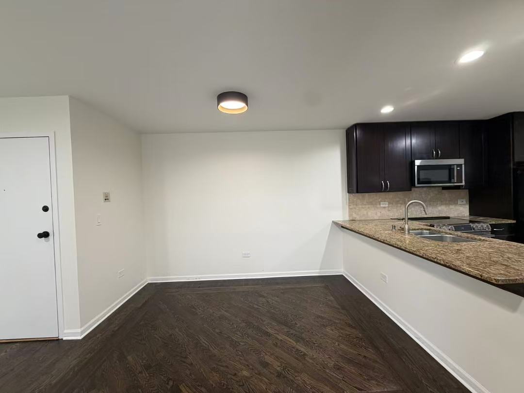716 Prescott Drive 302 Property Photo 6