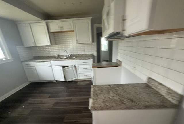 16104 Kedzie Avenue Property Photo 4