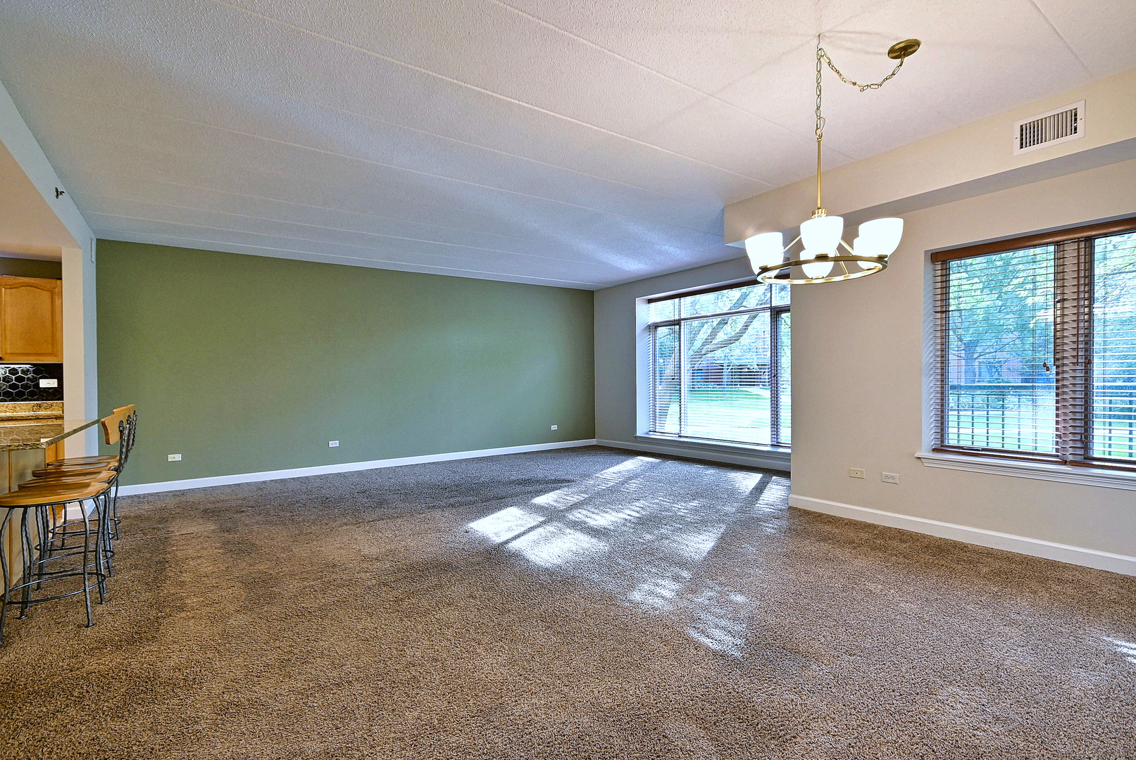 875 E 22nd Street 104 Property Photo 10