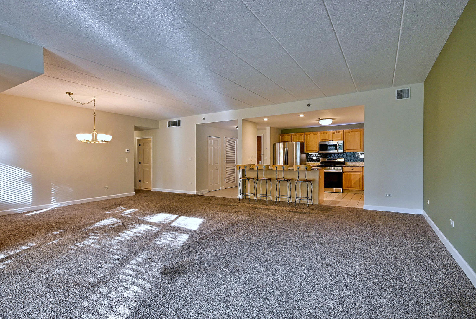 875 E 22nd Street 104 Property Photo 13