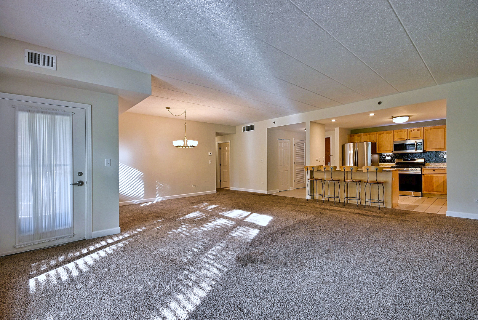 875 E 22nd Street 104 Property Photo 15