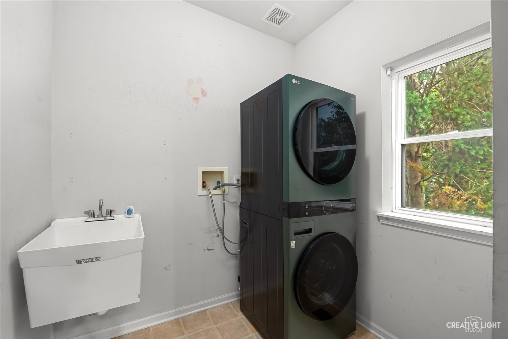 1s068 E Burnham Lane Property Photo 13