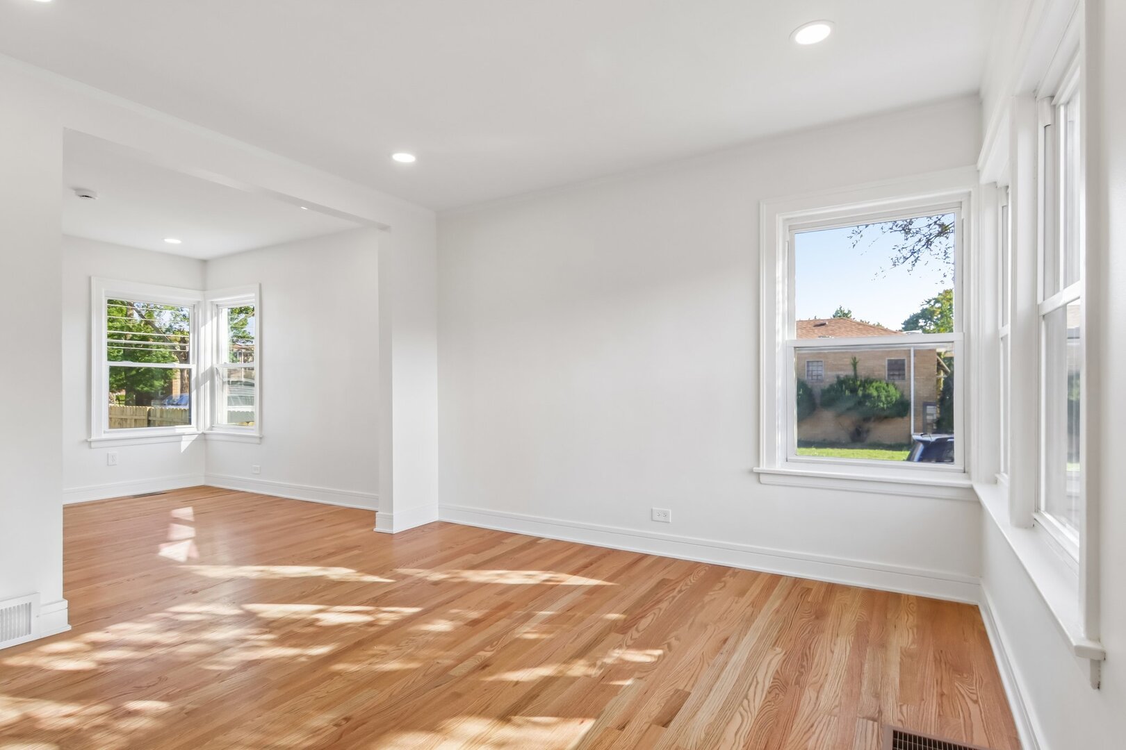 7659 S Hoyne Avenue Property Photo 6