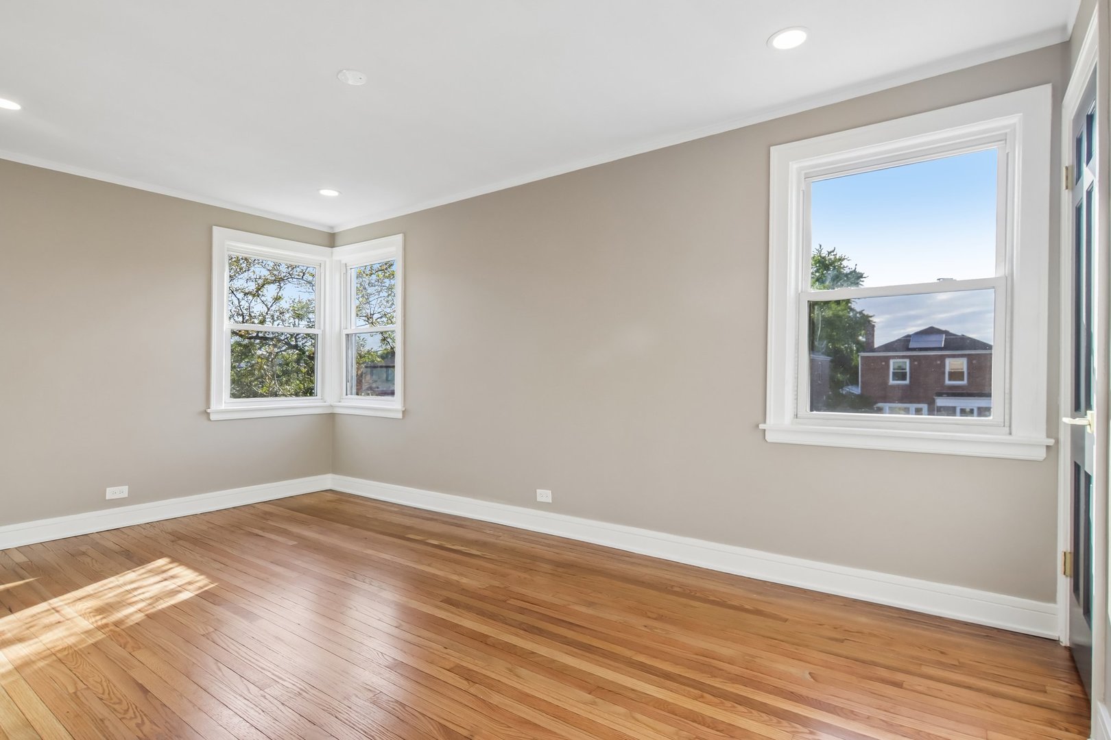 7659 S Hoyne Avenue Property Photo 17