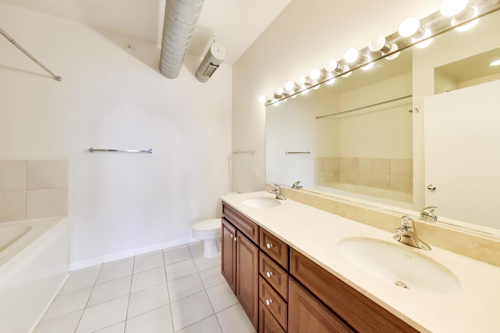 1200 W Monroe Street 603 Property Photo 12