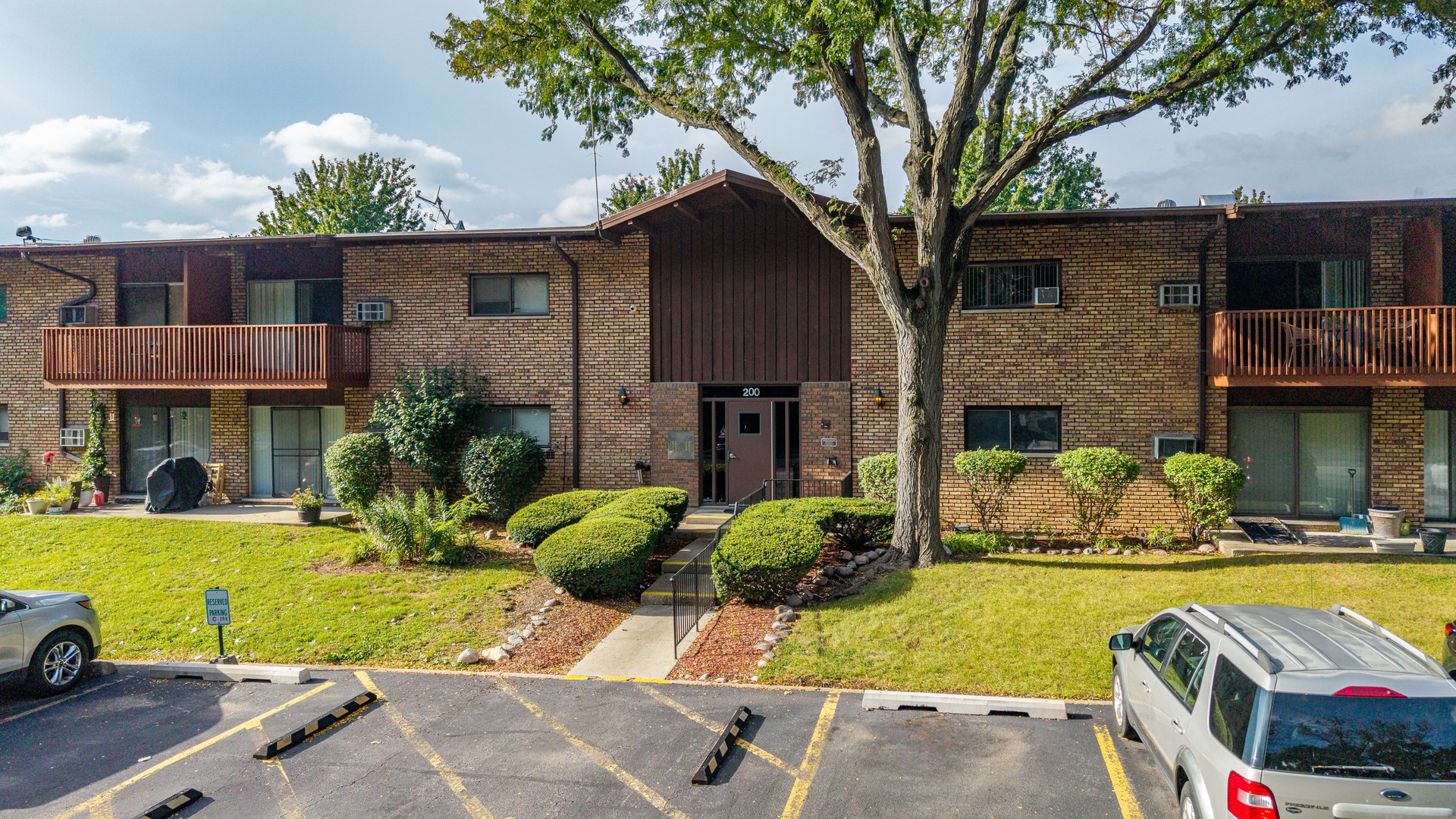 200 Willow Lane C-219 Property Photo 1