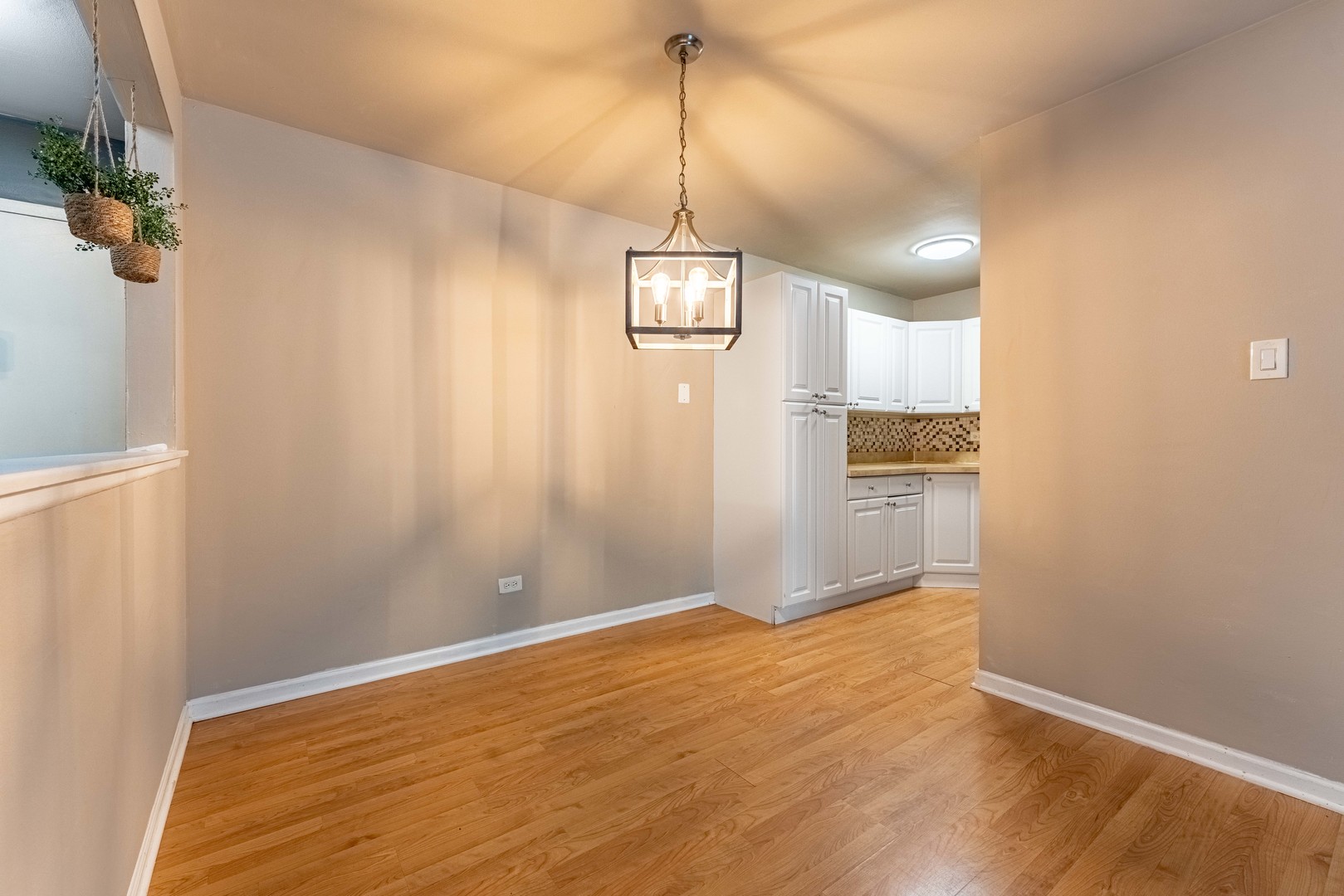 200 Willow Lane C-219 Property Photo 7