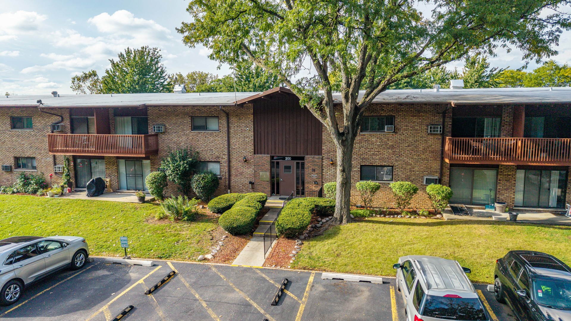 200 Willow Lane C-219 Property Photo 25