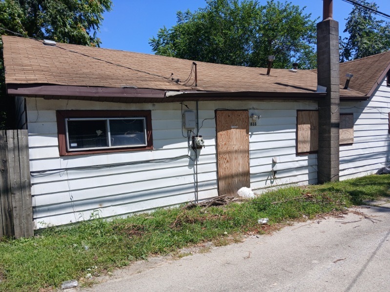 1833 170th Street Property Photo 1