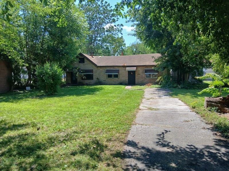 1833 170th Street Property Photo 1