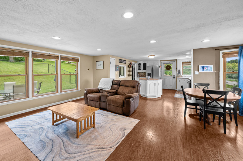 1210 N High Street Property Photo 4