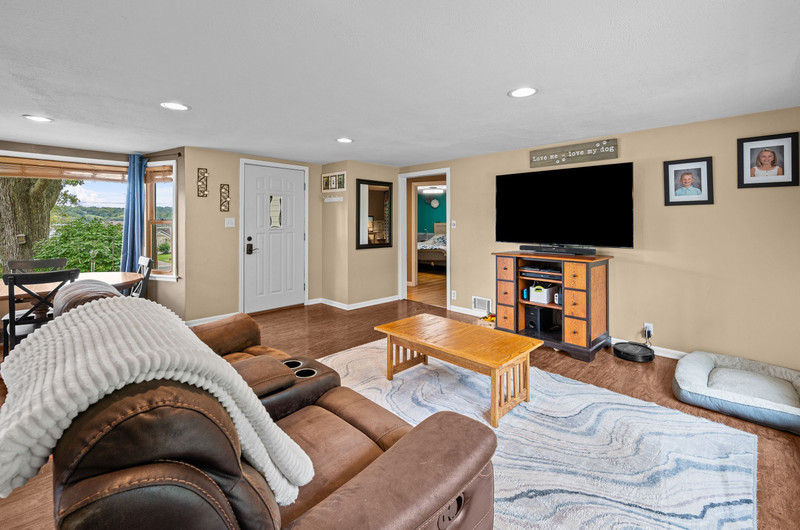 1210 N High Street Property Photo 7