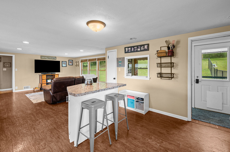 1210 N High Street Property Photo 13