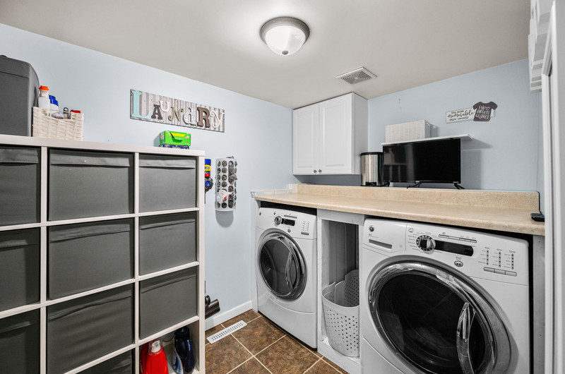 1210 N High Street Property Photo 14