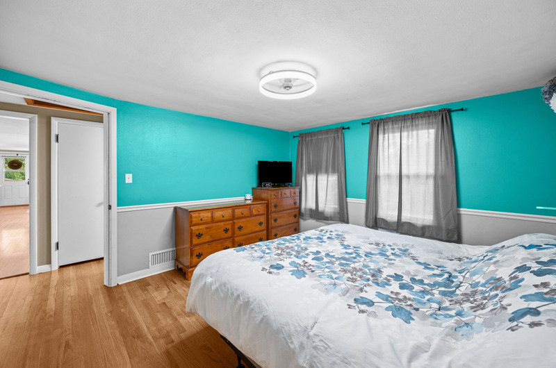1210 N High Street Property Photo 16
