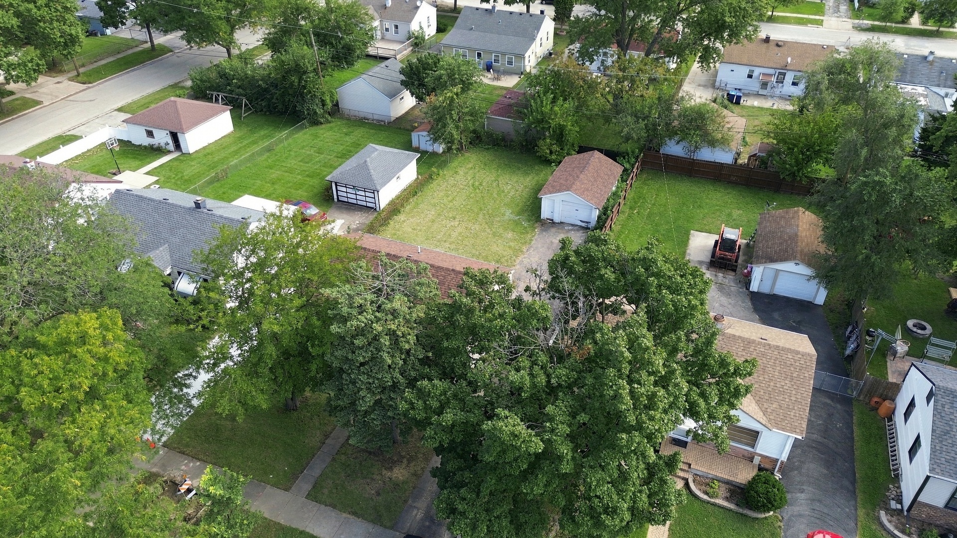 1309 Howard Avenue Property Photo 25