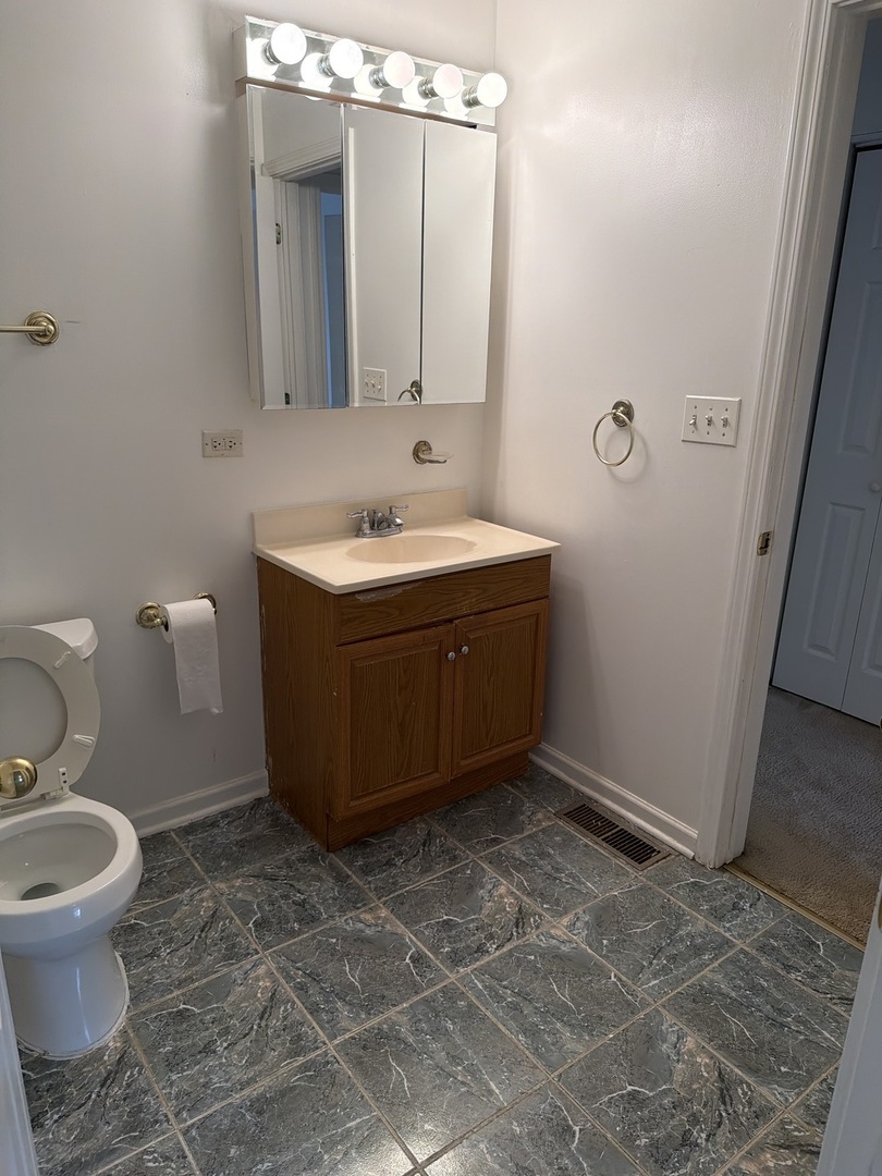 4100 W Cermak Road 1 Property Photo 23