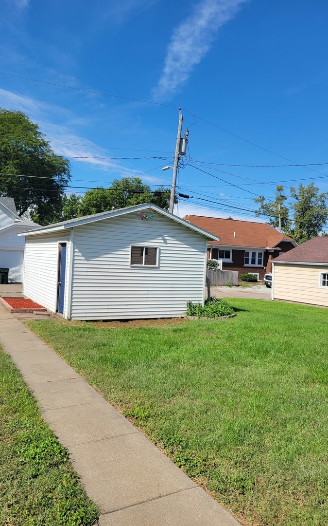 1734 Davie Street Property Photo 2