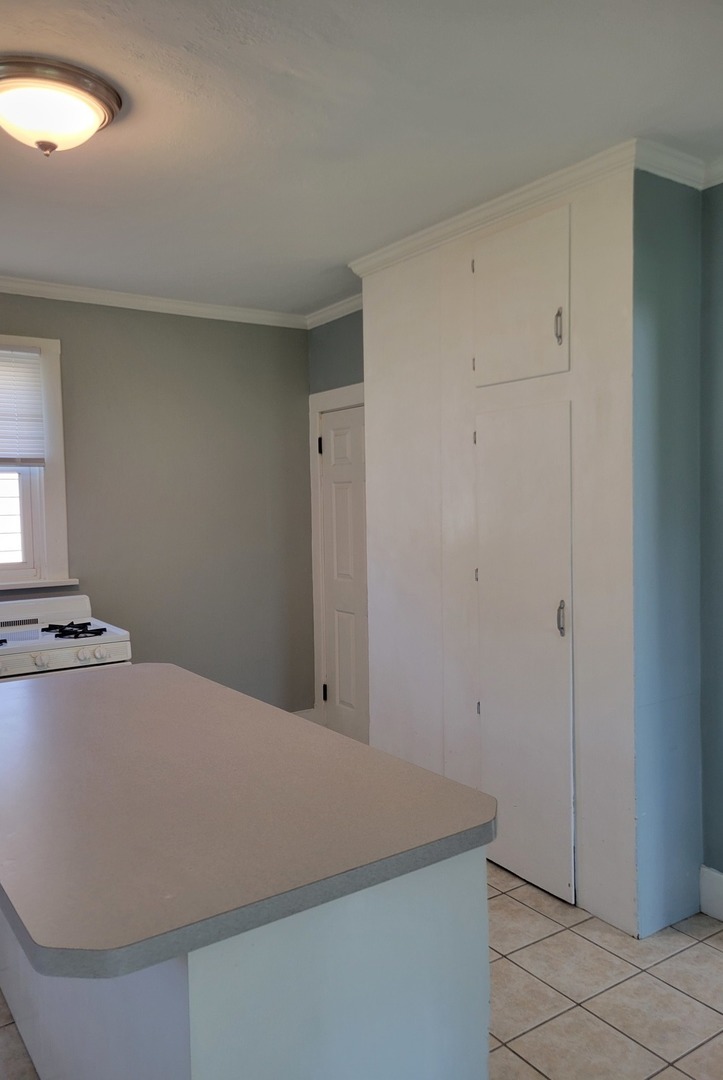 1734 Davie Street Property Photo 13