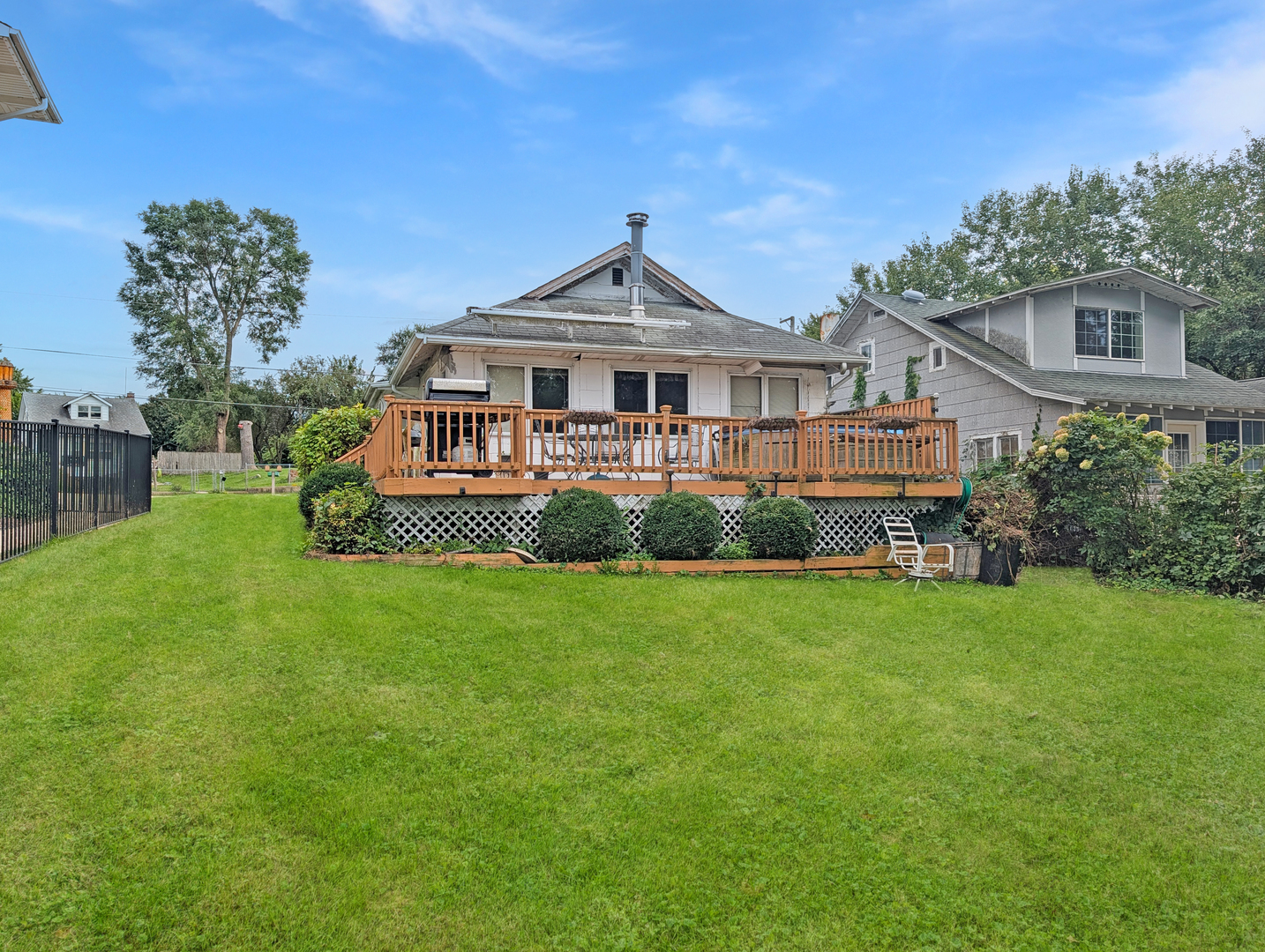 58 N Lake Avenue Property Photo 1